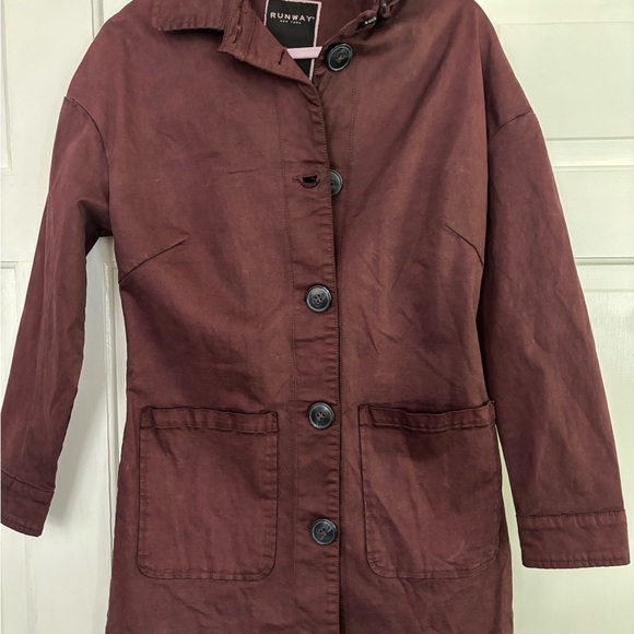 Runway NY Burgundy Women's Coat size small - Picture 1 of 8